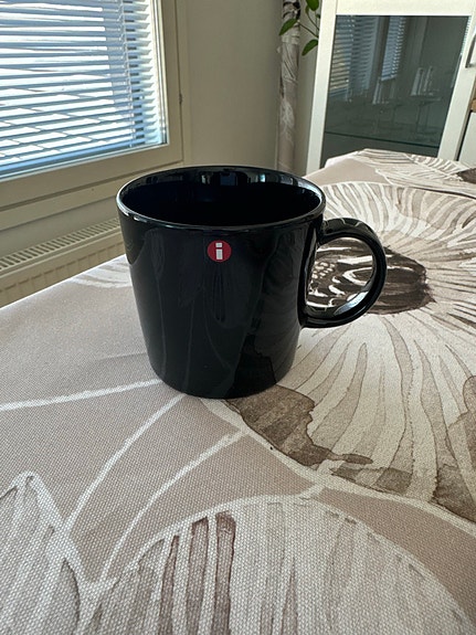 Iittala Teema muki musta