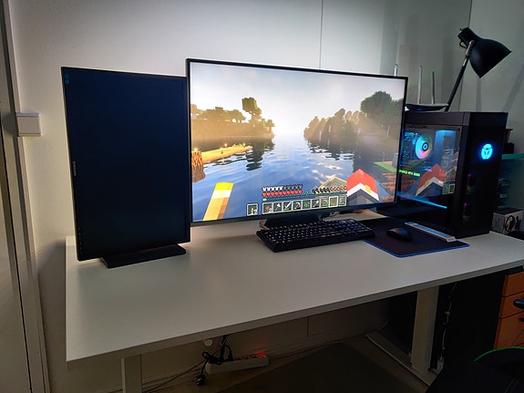 Philips 43" 4K 120Hz LED -televisio / iso näyttö