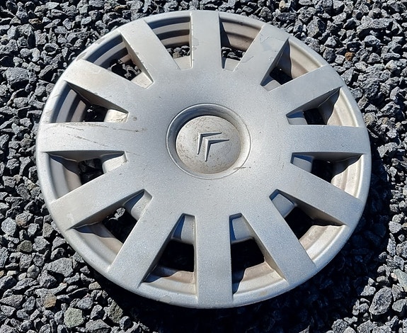 Citroen 15" pölykapseli