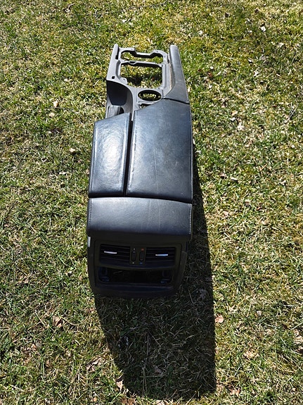 Bmw e61 keskikonsoli