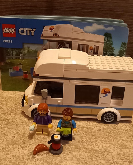 Lego City 60283.Holiday Camper Van.