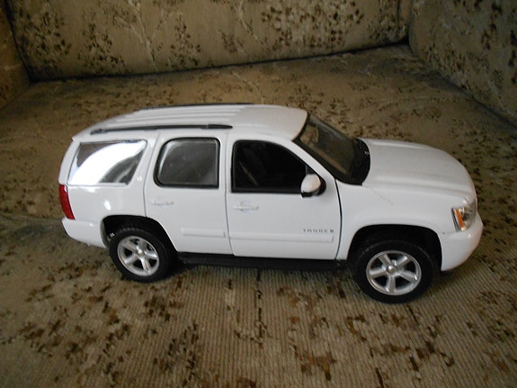 Chevrolet Tahoe - 08 1/24