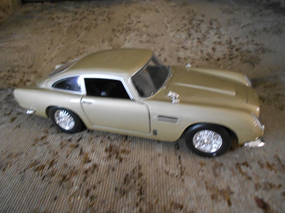 Aston Martin DB5 1/24