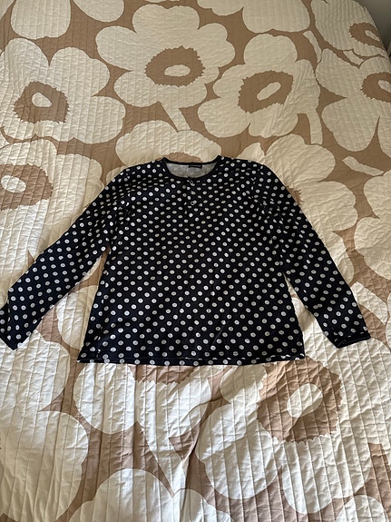Marimekko pallokuvioinen paita L musta puuvilla