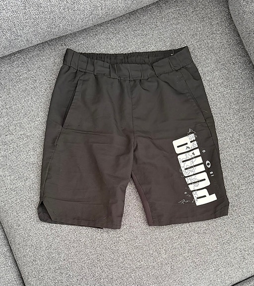 Puma shortsit
