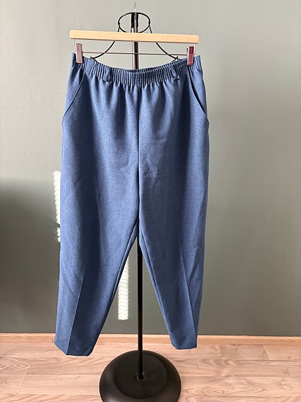 Siniset housut XL