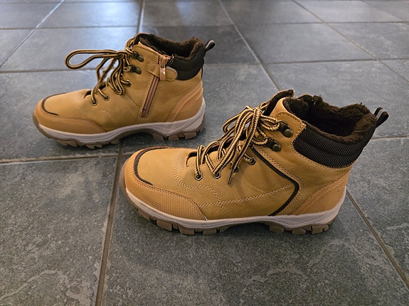 MyWear-talvikengät, koko 37, vähän käytetty!