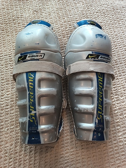 Nike Bauer Supreme jääkiekkosäärisuojat