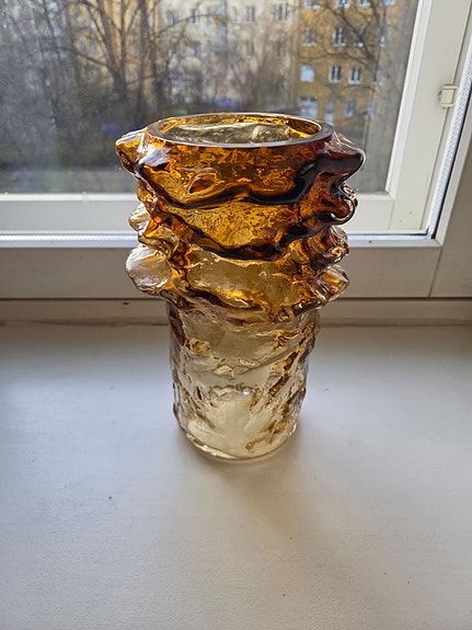 Kaj Blomqvist "Pahka" maljakko, ruskea