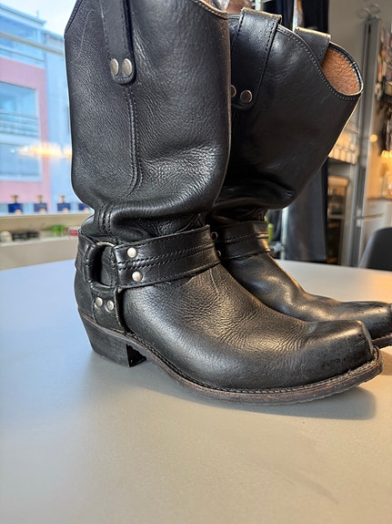 Mustat Cobra tylppäkärkiset Buutsit, Boot Factory, unisex 39