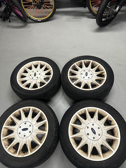 Ford mondeo st200 vanteet ja renkaat