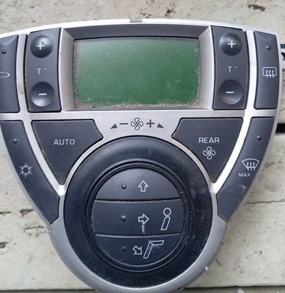 Peugeot 807 / Citroen C8 Lämmönsäätöpaneeli