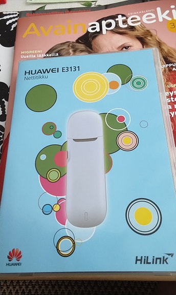 Huawei E3131 nettitikku 3G USB-modeemi
