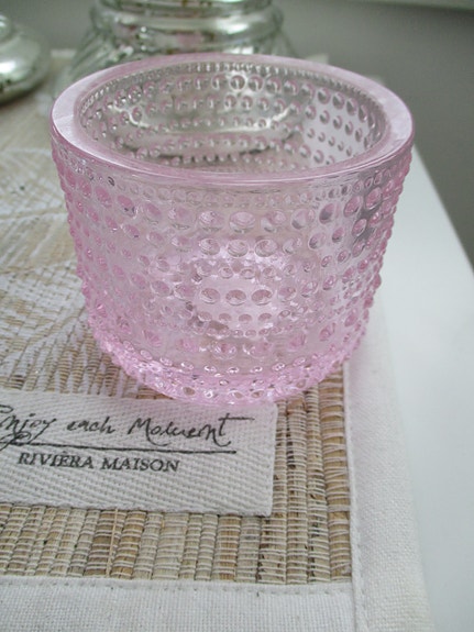 Iittala kastehelmi uusi vaaleanpunainen kynttilätuikku