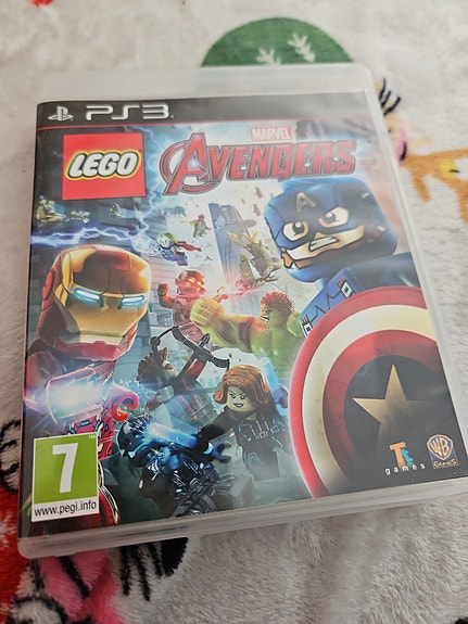 PS3 LEGO Marvel’s Avengers peli