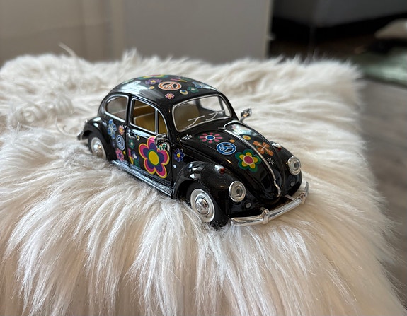 1/24 Volkswagen Kupla hippi pienoismalli