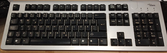 Fujitsu Siemens näppäimistö