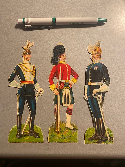 100 vuotta vanhat kiiltokuvat