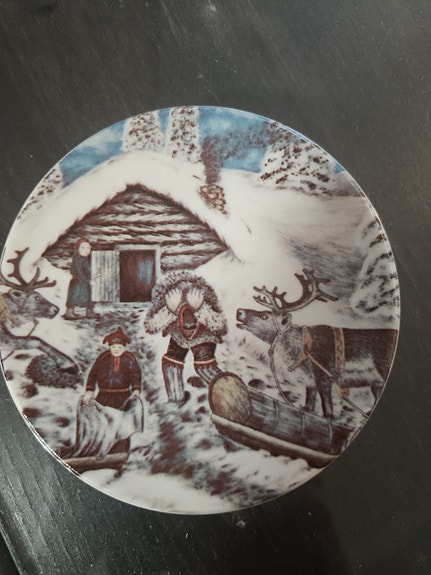 Arabia Suurikokoinen mies seinälautanen 1981