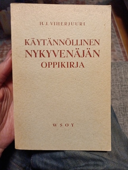 Käytännöllinen nykyvenäjän oppikirja – venäjän kielen oppikirja