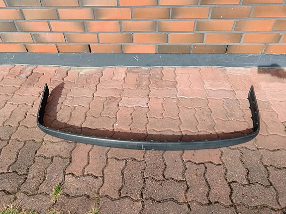 VW Bora takapuskurin lista