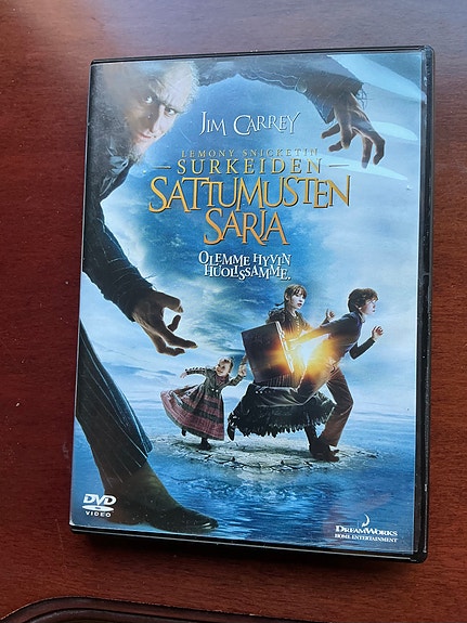 SURKEIDEN SATTUMUSTEN SARJA DVD Olemme hyvin huolissamme