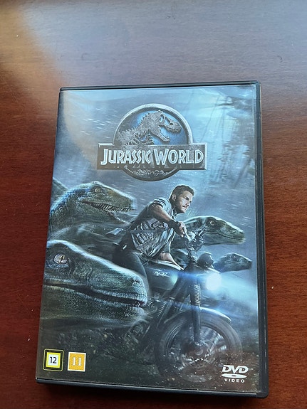 JURASSIC WORLD DVD