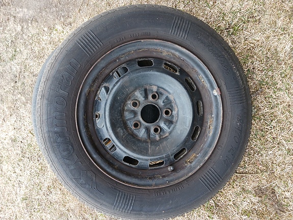 Toyota Carina E 14" kesärengas.