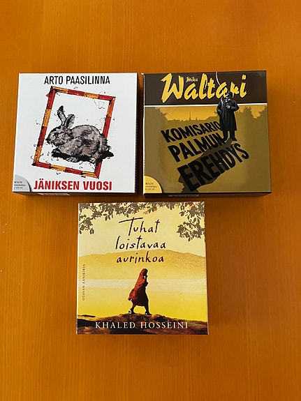 Cd-kirjat M. Waltari, K. Hosseini, A. Paasilinna