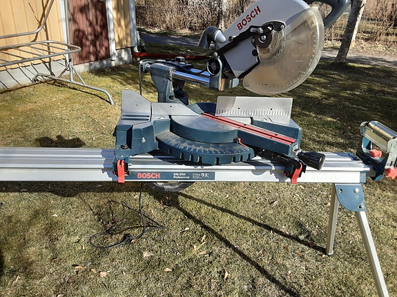 Jiirisaha/jiirisirkkeli Bosch GCM 10 S + Bosch  GTA 3700 jalusta