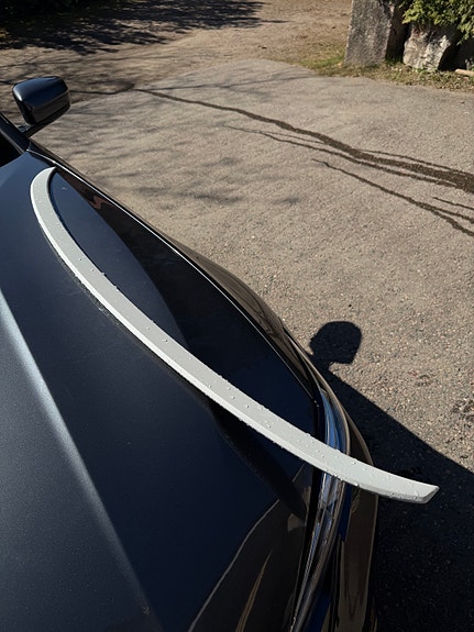 BMW I4 Takaluukun/tavaratilan spoileri