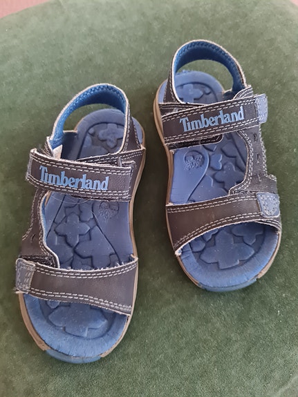Timberland sandaalit 26