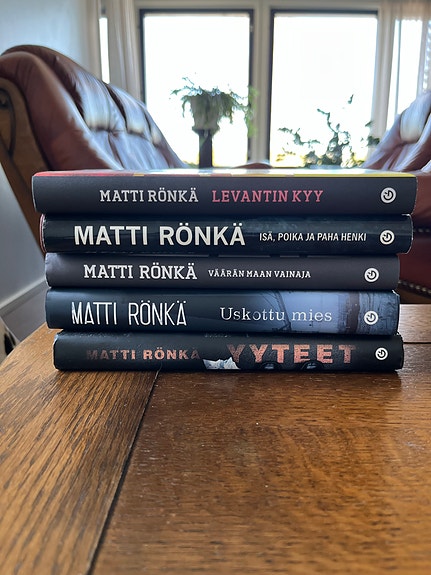Matti Rönkä 5 kirjaa