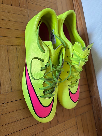 Nike Mercurial jalkapallokengät koko 42 keltainen