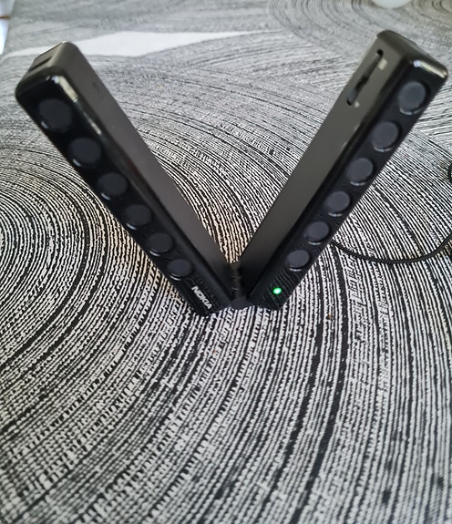 Nokia -merkkiset MD-4 stereokaiuttimet