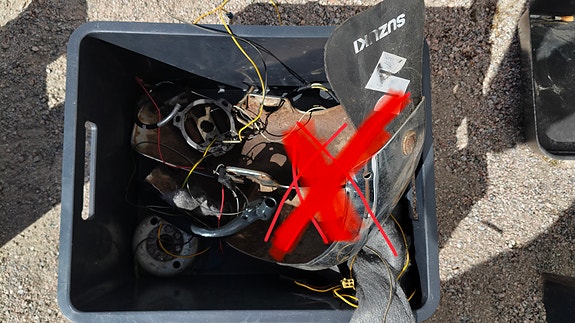 Myydään kasa Suzuki Pv osia.