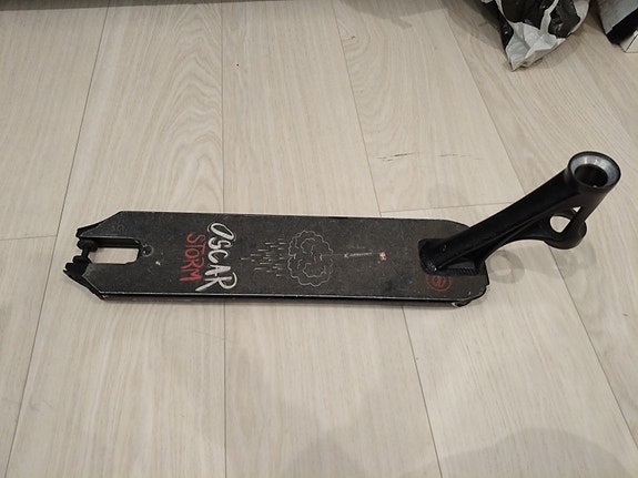 scoot deck blunt prodigy s8 musta