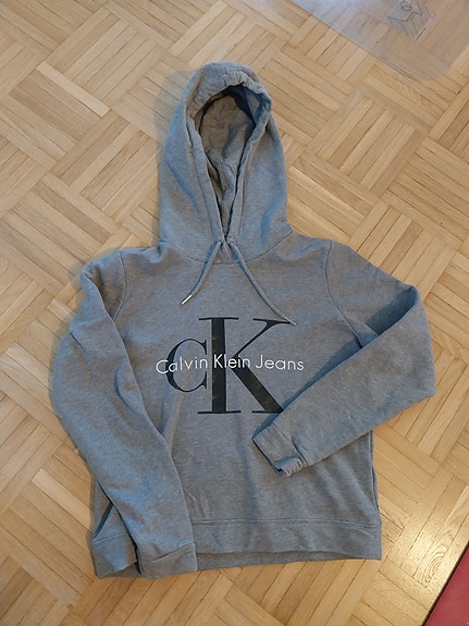 Calvin Klein huppari