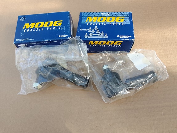 Ford Mondeo Mk1 Raidetangon pää 2kpl