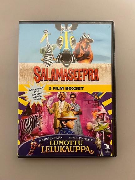 Salamaseepra / Lumottu lelukauppa DVD 2-elokuvaa.