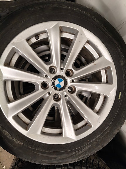 BMW F10/11 17" alkuperäiset vanteet 4kpl