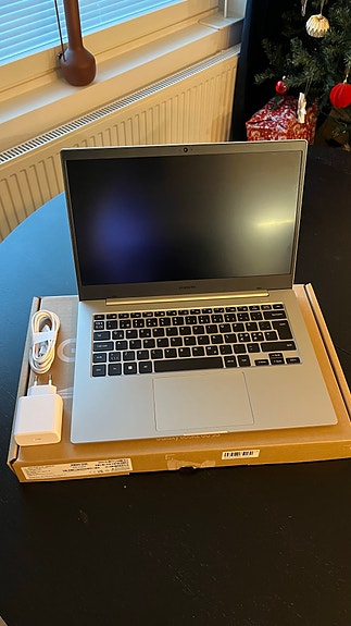 Samsung Galaxy Book2 Go 5G kannettava tietokone hopea