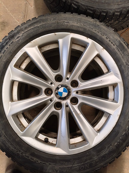 BMW F10/11 alkuperäiset 17" vanteet 4kpl