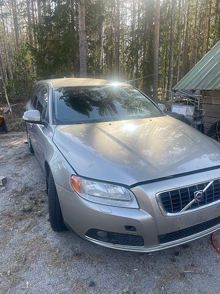 Osina Volvo v70 2008 d5
