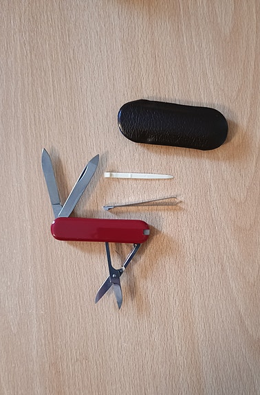 Victorinox Classic - Käyttämätön