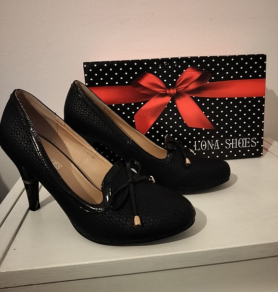 Korkokengät 38
