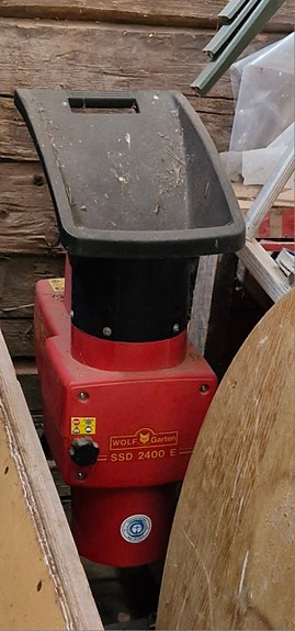 Oksasilppuri Wolf Garten SSD 2400 E