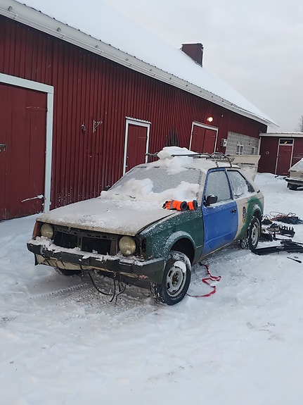 Opel kadett D osia