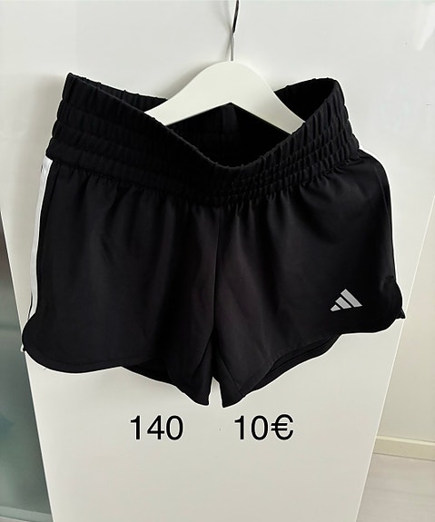 Lasten Adidas shortsit