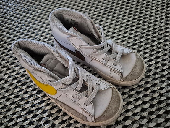 Nike kengät koko 27